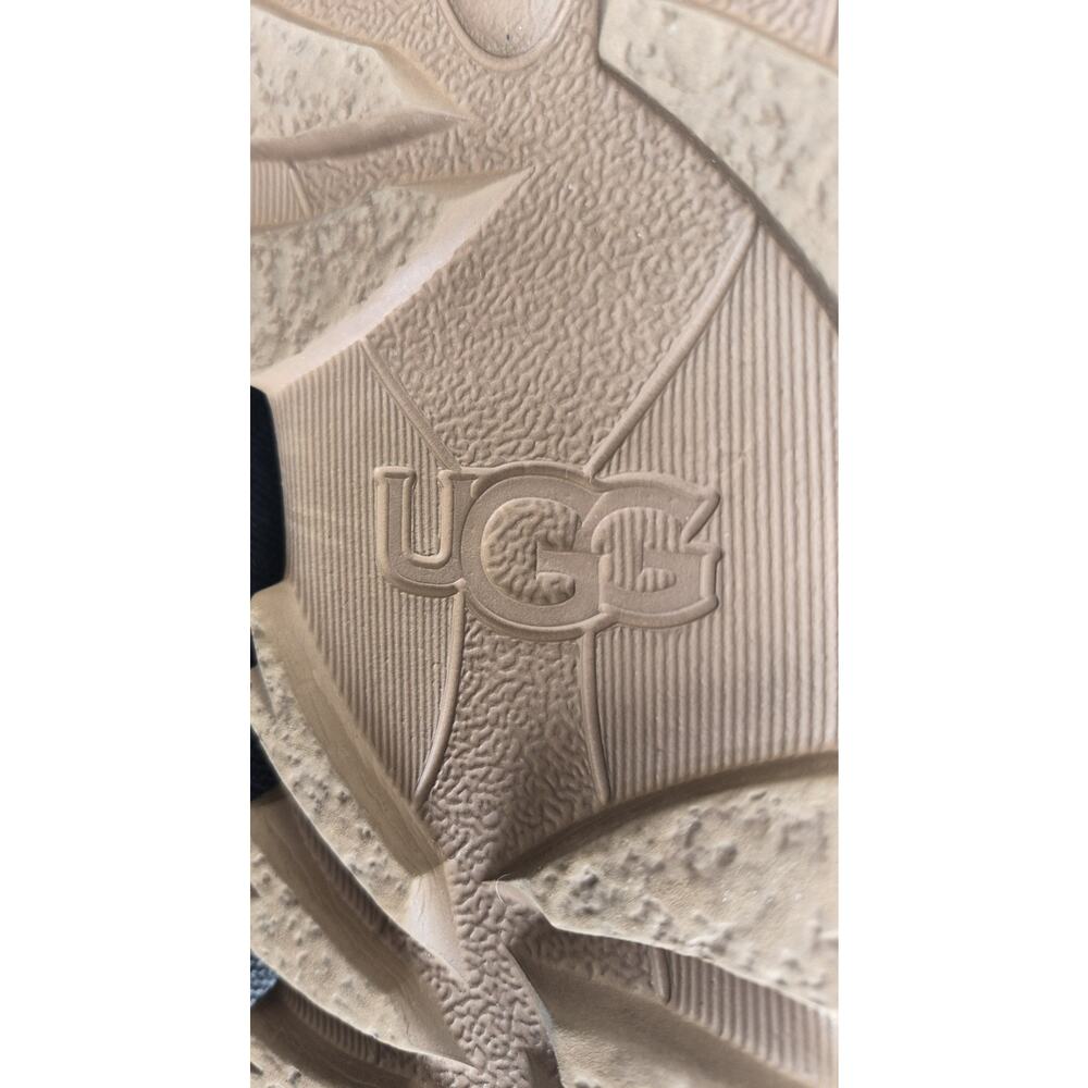 UGG Australia Cozy Slippers Size 9 - Picture 10 of 15